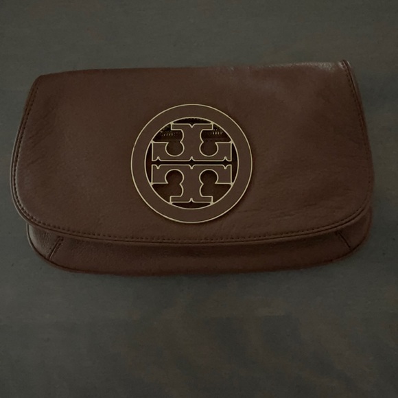 TORY BURCH Solid brown Leather Large Logo Clutch Crossbody Bag - Picture 1 of 4